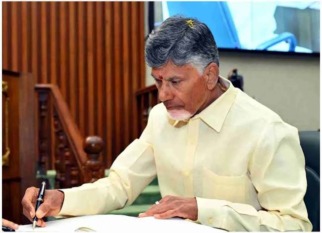  పెనుమాకలో చంద్రబాబు పర్యటన