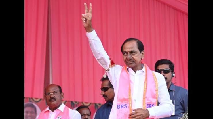  KCR ఎందుకు బయటకు రావడంలేదు..?