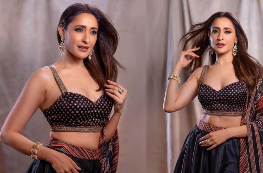 Intoxicating Pragya Jaiswal..!