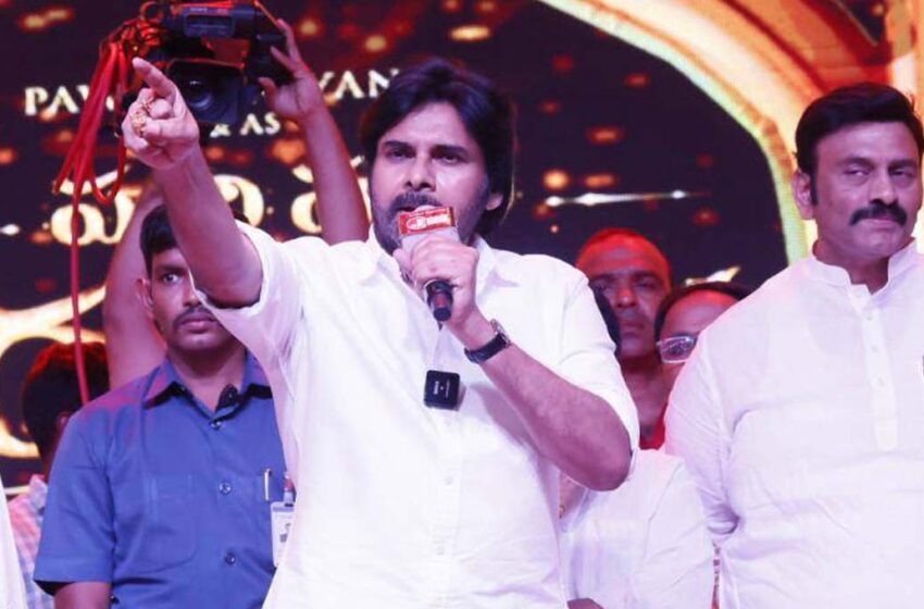 కష్టకాలంలో పవన్ కి అండగా ఆ ‘దర్శకుడు’..?